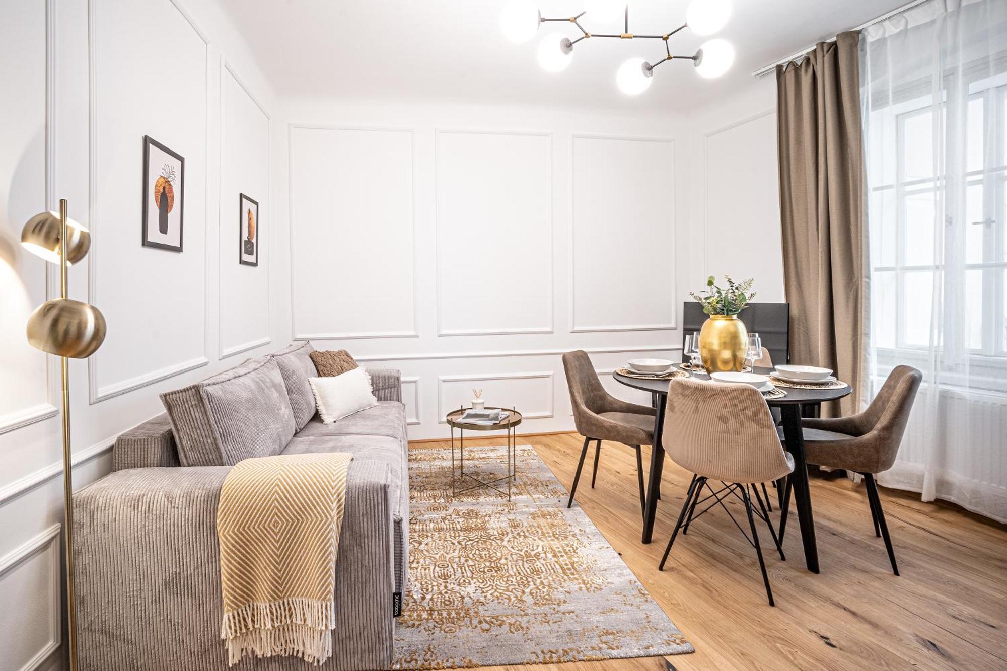 公寓 Beautifully Renovated At Lesser Town *